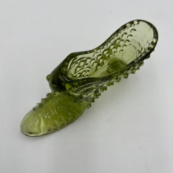 Fenton Glass Green Hobnail Cat Slipper Shoe in Excellent Condition - Picture 4 of 9